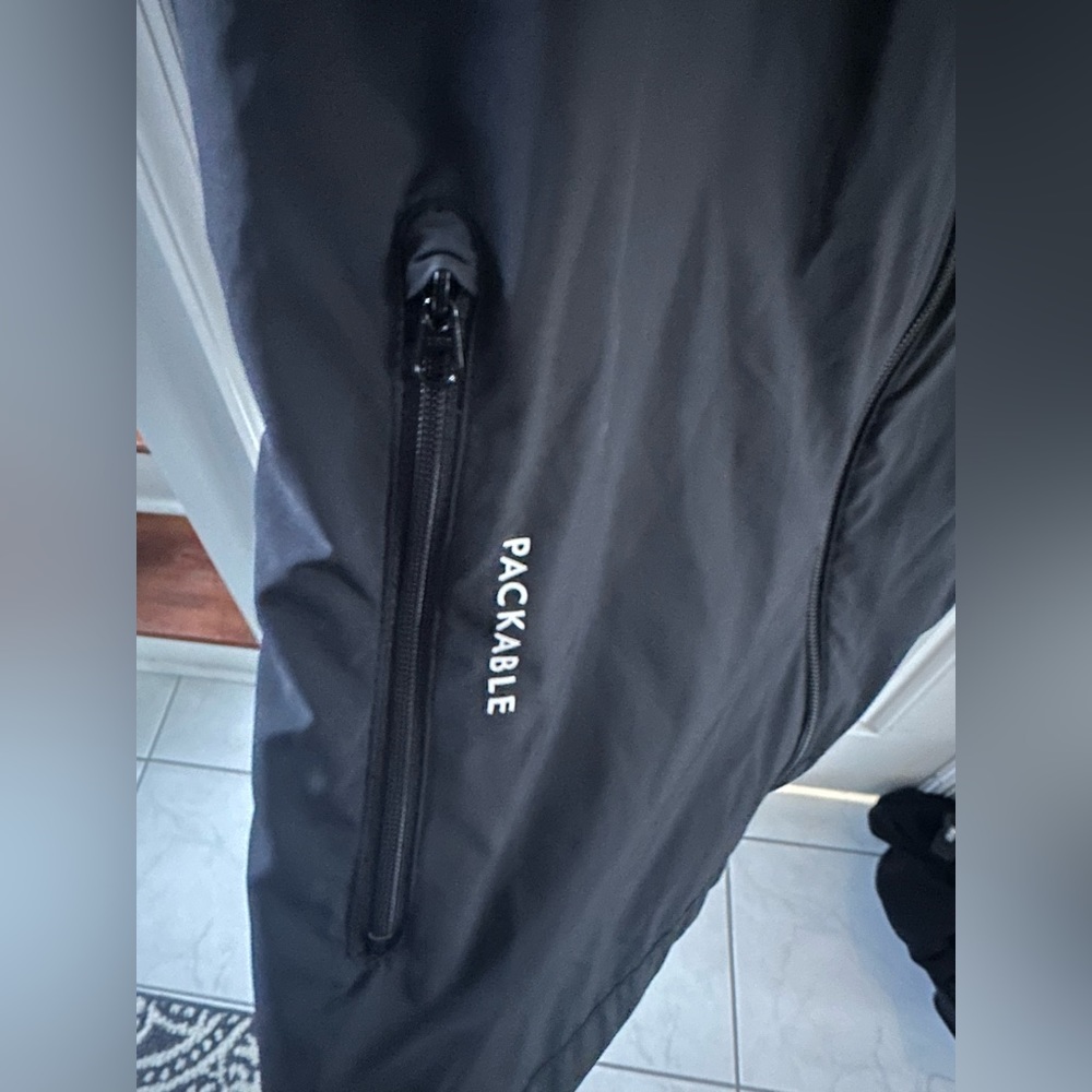 Boy’s Nike XL loose fit packable jacket. EX condition see pics - Picture 7 of 8
